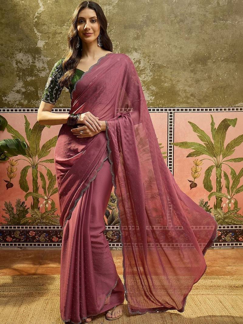 Pink embellished saree with blouse piece