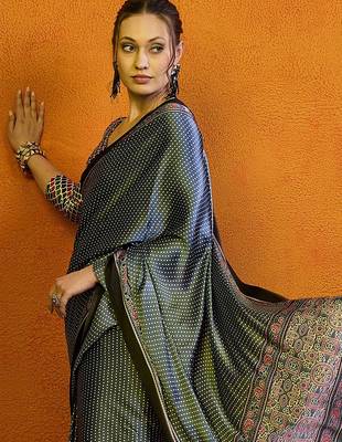 Grey block printed saree with blouse 1