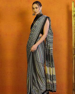 Grey ethnic motifs printed saree 3
