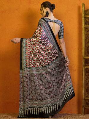 Red printed block print saree with blouse 3