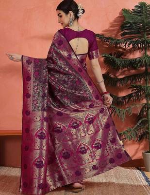 Pink ethnic motifs woven design zari saree 2