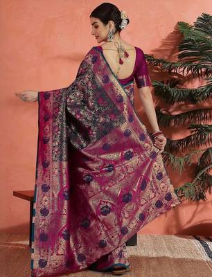 Pink woven design zari saree with unstitched blouse 4
