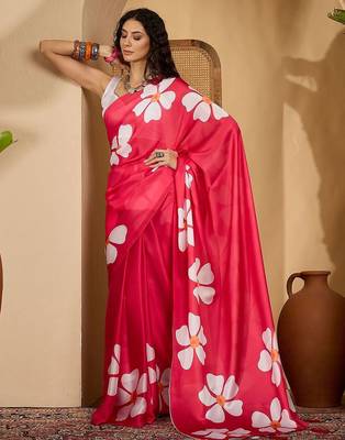 Pink floral printed saree with unstitched blouse 5