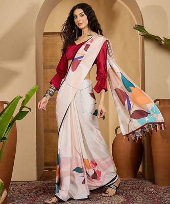 Off white floral printed saree with unstitched blouse 4
