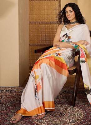 White ethnic motifs printed saree with unstitched blouse piece 1