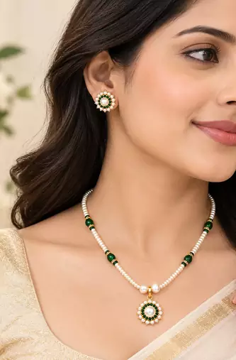Natural pearls Set with green onyx stones pendant set 