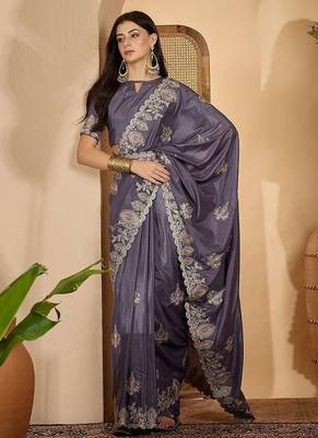 Grey embroidered saree with belt & unstitched blouse 4