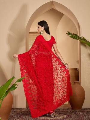 Red floral embroidered sequinned sarees with waist belt & unstitched blouse piece 3
