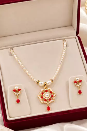 Certified Natural Freshwater Pearl Necklace Set with Red Stone Pendant
