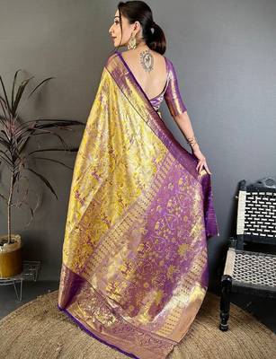 Gold woven design zari silk blend kanjeevaram saree 5