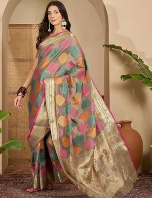 Grey woven design zari organza handloom saree 5