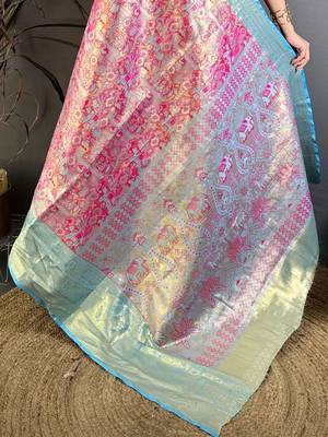 Magenta ethnic motifs zari silk blend handloom kanjeevaram saree 4