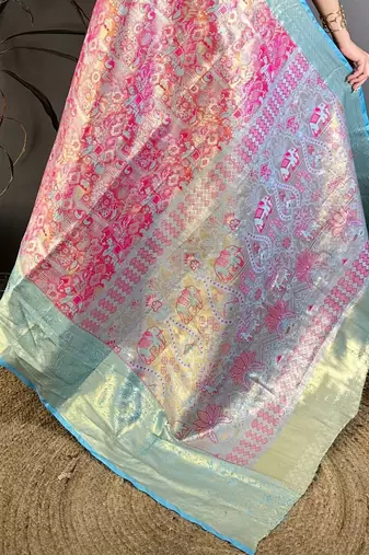 Magenta ethnic motifs zari silk blend handloom kanjeevaram saree