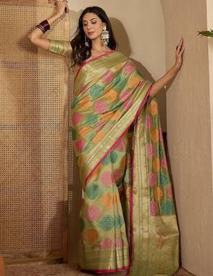 Green ethnic motifs woven design zari organza saree 4