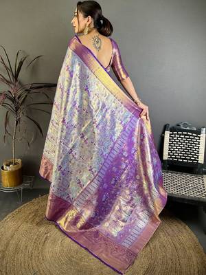 Blue woven design zari silk blend kanjeevaram saree 5