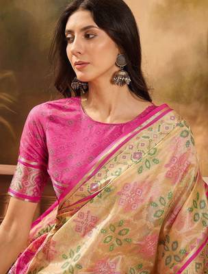 Beige woven design patola saree with unstitched blouse 5