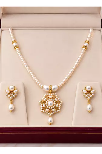 Certified Pearls Gold-Plated Pearl Necklace Set with Pendant & Earrings
