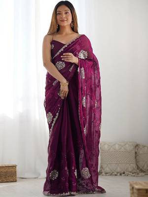 Maroon embroidered saree with unstitched blouse piece 5