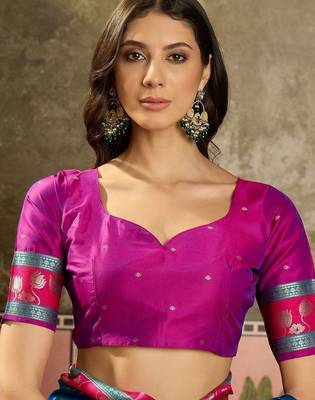 Teal zari woven design saree with contrast unstitched blouse 4