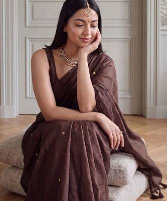 Brown embellished sequinned  cotton fusion khadi saree 4