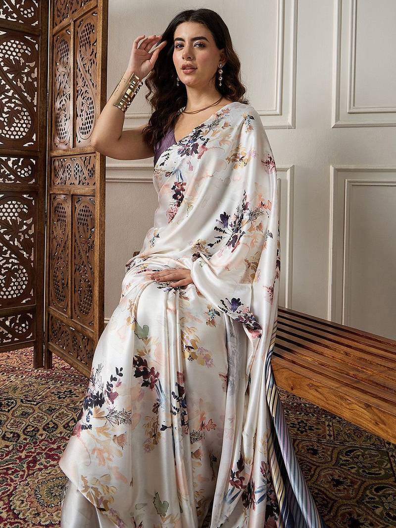 Cream printed saree with blouse piece