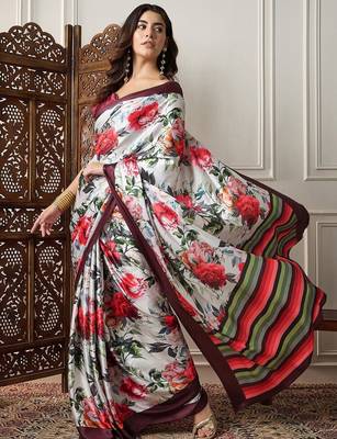 Off white printed saree with blouse piece 2