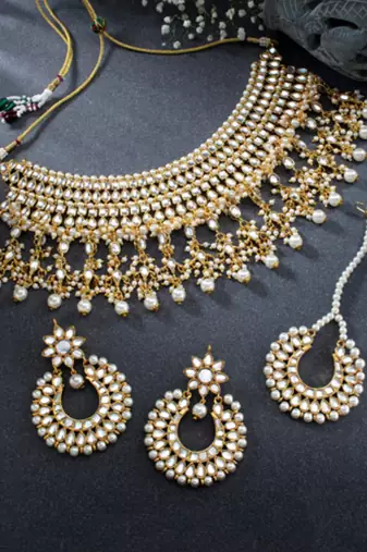 Maang tikka with kundan necklace earrings set bharatanatyam jewelry