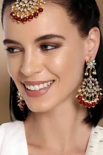 Women's faux kundan maroon pearl chandbali earrings with maang tikka jewelry