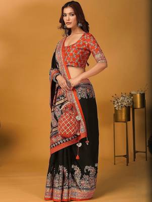 Black ethnic motifs printed saree with matching blouse 3