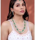Women's green kundan synthetic stone & beads studded necklace earrings