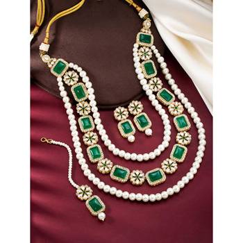 Women's green kundan synthetic stone & beads studded necklace earrings 2
