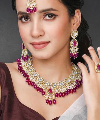 Synthetic stone & purple beads studded necklace earrings maangtikka 1