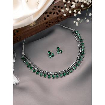 Women's silver toned green synthetic stone studded choker necklace stud 2
