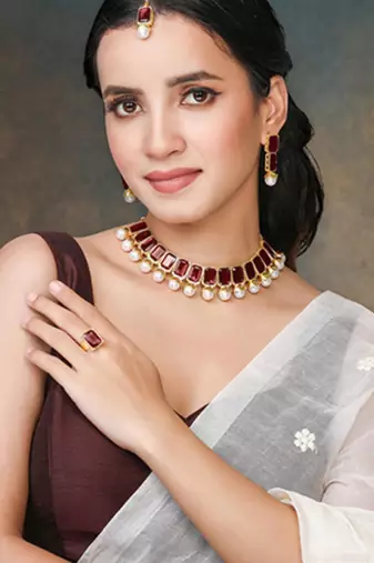 Maroon synthetic stone & pearl studded necklace earrings maangtikka