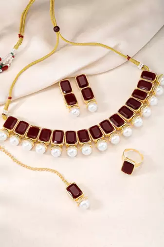 Maroon synthetic stone & pearl studded necklace earrings maangtikka