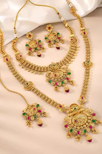 Synthetic stone studded south indian style jewelry set (multicolor 2)