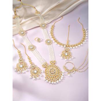 White kundan & beads studded long necklace maatha patti maangtikka 1