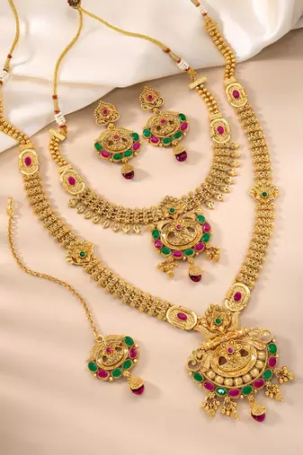 Synthetic stone studded south set necklace earrings maangtikka