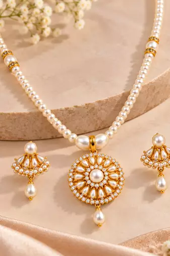 Certified Pearls Royal Floral Pendant Set with Gold Accents