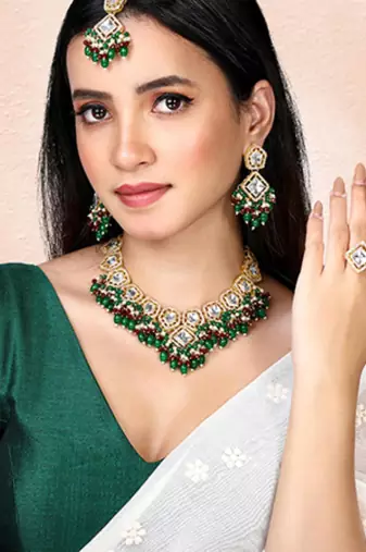 Kundan & beads studded rani pink green necklace earrings maangtikka
