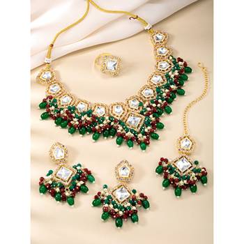 Kundan & beads studded rani pink green necklace earrings maangtikka 2