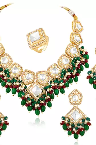 Kundan & beads studded rani pink green necklace earrings maangtikka