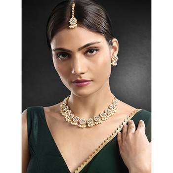 Gold plated white kundan & beads studded necklace earrings 1