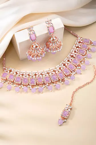 Kundan & beads studded lavender necklace earrings maangtikka set