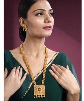 Red green synthetic stone studded long necklace earrings 1
