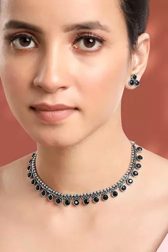 Women's synthetic stone studded choker necklace stud earrings bharatanatyam