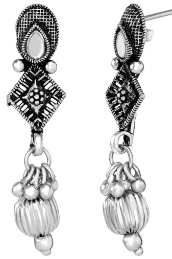 White synthetic stone studded choker necklace drop earrings