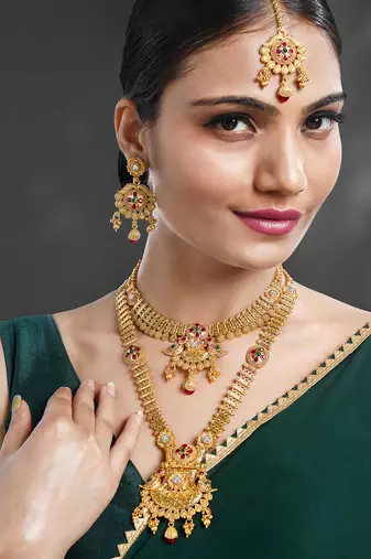Synthetic stone studded south indian style jewelry set (multicolor 1)
