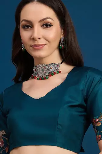 Teal ethnic motifs printed saree with unstitched blouse piece