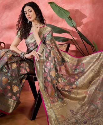 Grey floral woven design zari saree 4